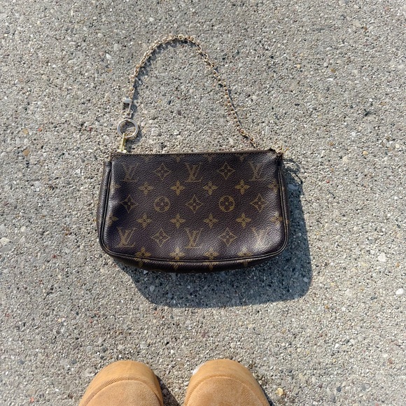 ✨🪸Louis Vuitton Brown Monogram Women's Bag🪸✨ - Picture 9 of 16